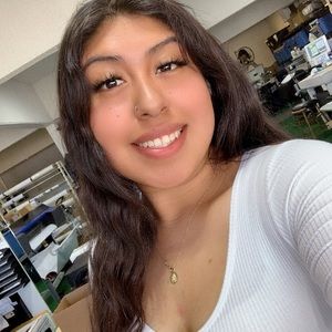 Meet your Posher, Leticia